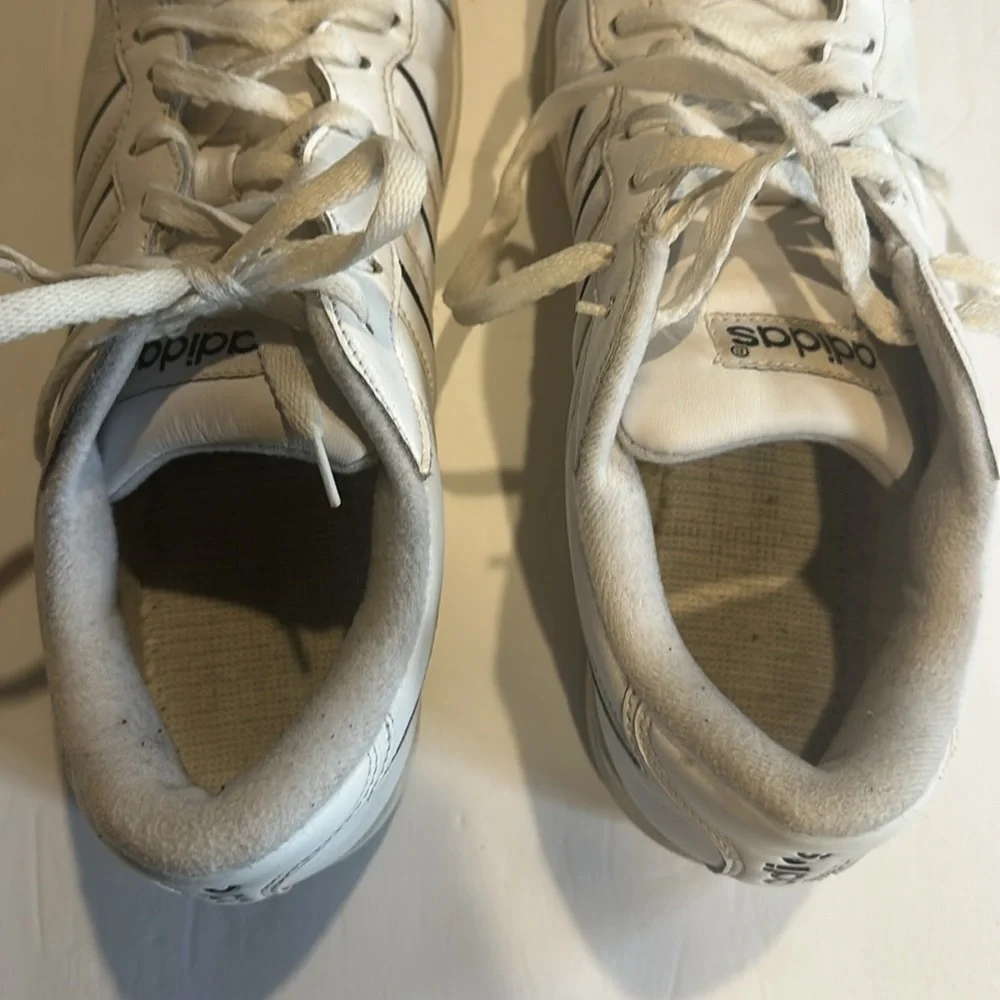 White Adidas Shoes leather sneakers laced slim side black lines PWC681001size 9